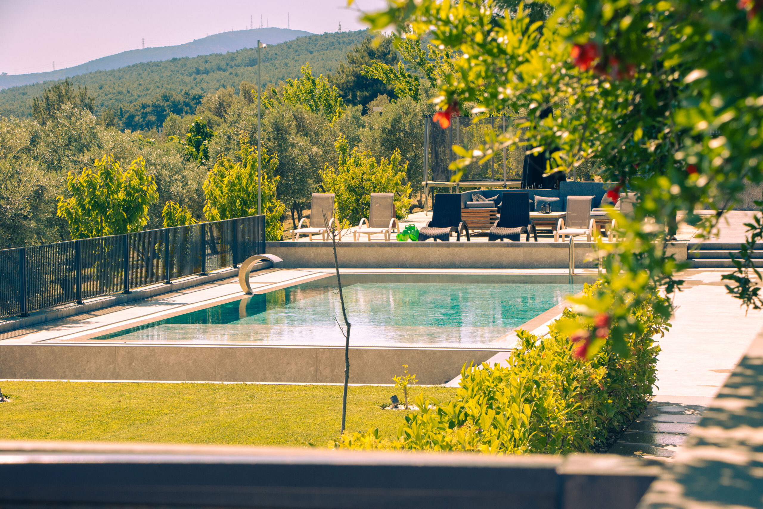 MERKEZE 10 DK DOĞA İÇİNDE FULL MANZARALI EŞSİZ ULTRA LÜKS VİLLA