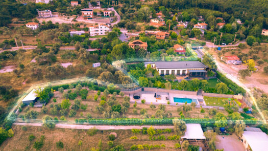 MERKEZE 10 DK DOĞA İÇİNDE FULL MANZARALI EŞSİZ ULTRA LÜKS VİLLA