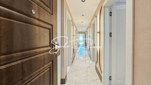 BAYRAKLI’NIN MERKEZİNDE ÖZEL TASARIM 198M2 4+1 SATILIK DAİRE